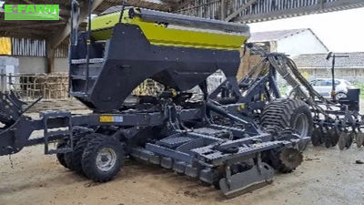 E-FARM: Sky maxidrill 4 m. - Прямой высев - id NLKFNKZ - 32 000 € - Год выпуска: 2013 - Франция