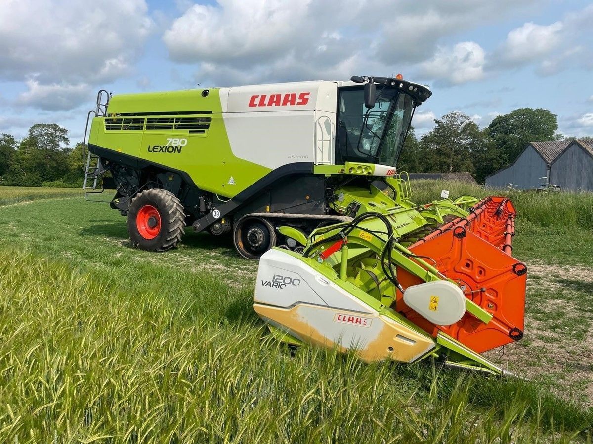 Claas Lexion 780 Kombajn zbożowy 160 527 €