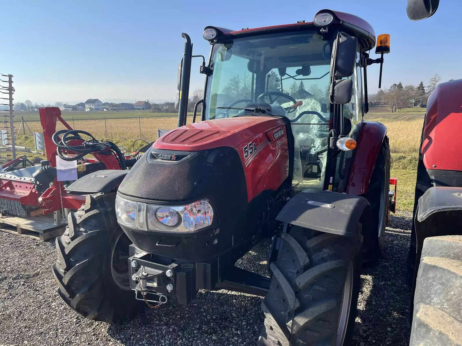 E-FARM: Case IH Farmall 55 - Traktori - id MFEZ9AU - 33 000 € - Godina proizvodnje: 2023 - Radni sati motora: 7,Snaga motora (KS): 55,Austrija