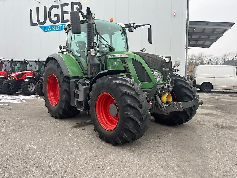 E-FARM: Fendt 718 Vario - Tracteur - id YZWA6SW - 97 168 € - Année: 2013 - Lecture du nombre d'heure: 8 389,Puissance du moteur (chevaux): 188,Autriche