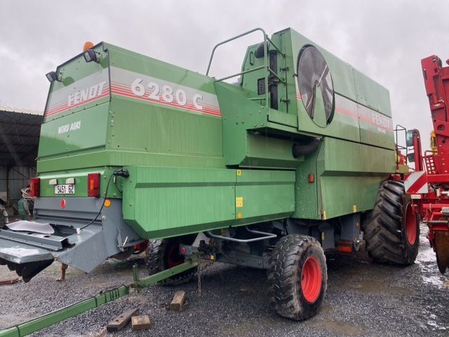 E-FARM: Fendt 6280c - Combină de recoltat - id 8EPM1MJ - 49.900 EUR - Anul: 2006 - Citeste ore: 1.975,Franța
