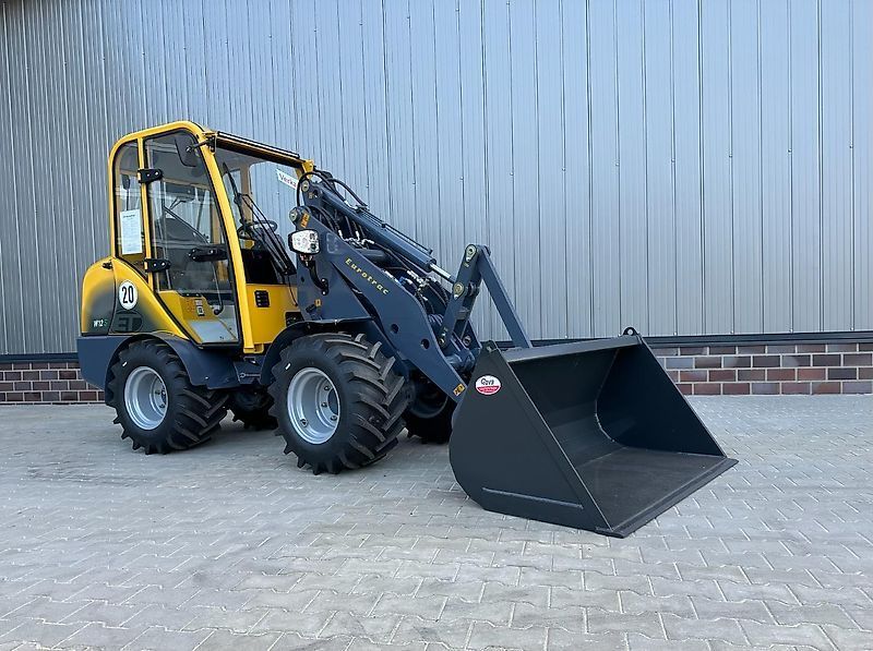 Eurotrac w12s mit vollkabine und euroaufnahme, hoflader, radlader Wheel loader €26,882