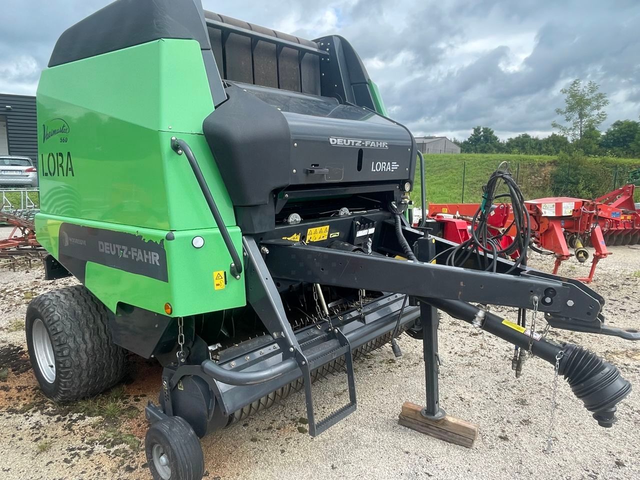 E-FARM: Deutz-Fahr VariMaster 560 - Balownica - id FVTB5WF - 16 800 € - Rok produkcji: 2008 - Wyprodukowane bele: 16 500,Francja
