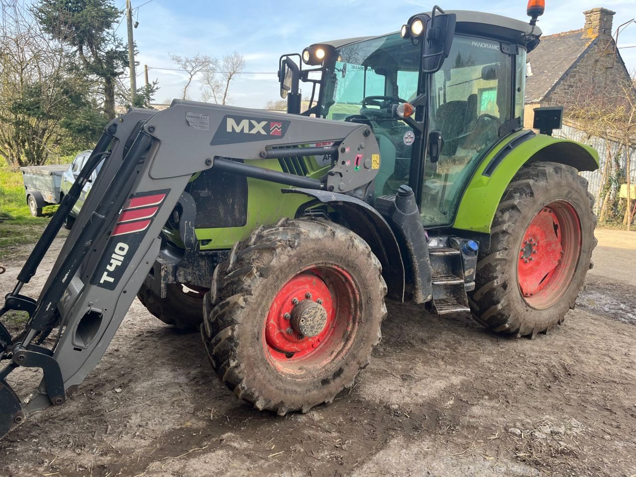 E-FARM: Claas Arion 430 - Traktor - id EMZQD5R - 54.900 € - Baujahr: 2018 - Abgelesene Motorstunden: 4.100,Motorleistung (PS): 110,Frankreich