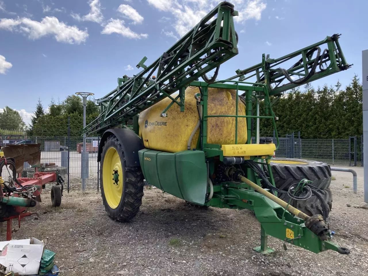 E-FARM: John Deere M 740 i - Nebulizzatore - id KFYRTVK - 35.480 € - Anno di costruzione: 2015 - Danimarca