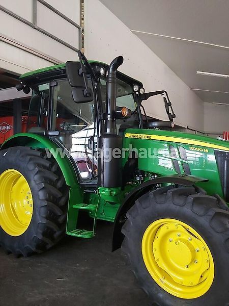 John Deere 5090 M Traktor 74 083 €