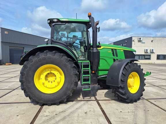 John Deere 6230 R Трактор 140 026 €