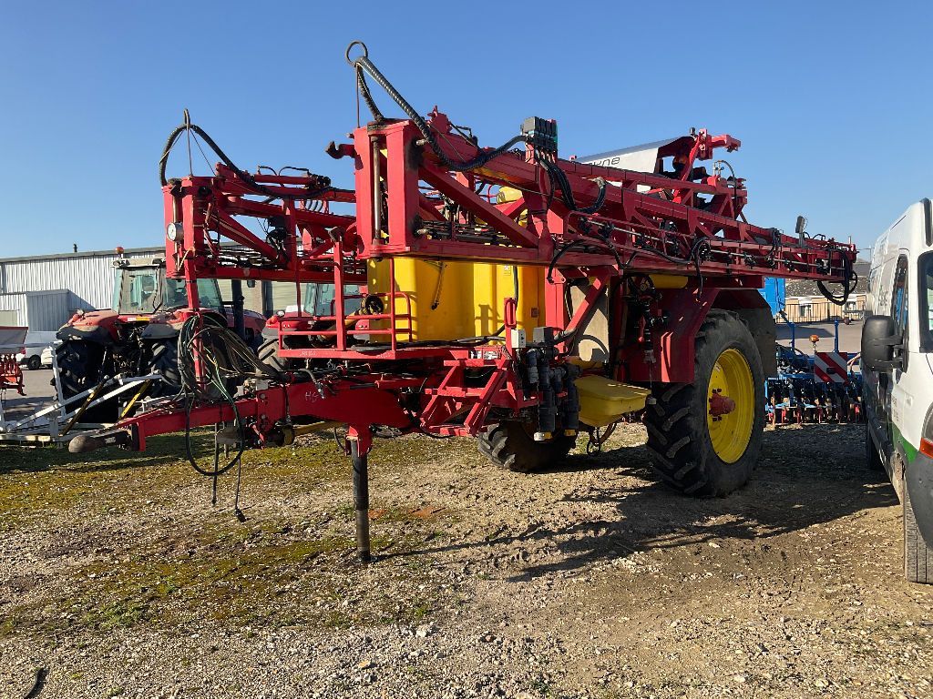 E-FARM: Beyne plk - Pulvérisateur - id 2ZD7GX5 - 10 000 € - Année: 2011 - France