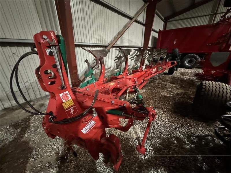 E-FARM: Kverneland 6 furet eg 100 pæn og velholdt - Pluž - id CEQRZPK - 22.114 € - Leto izgradnje: 2018 - Danska