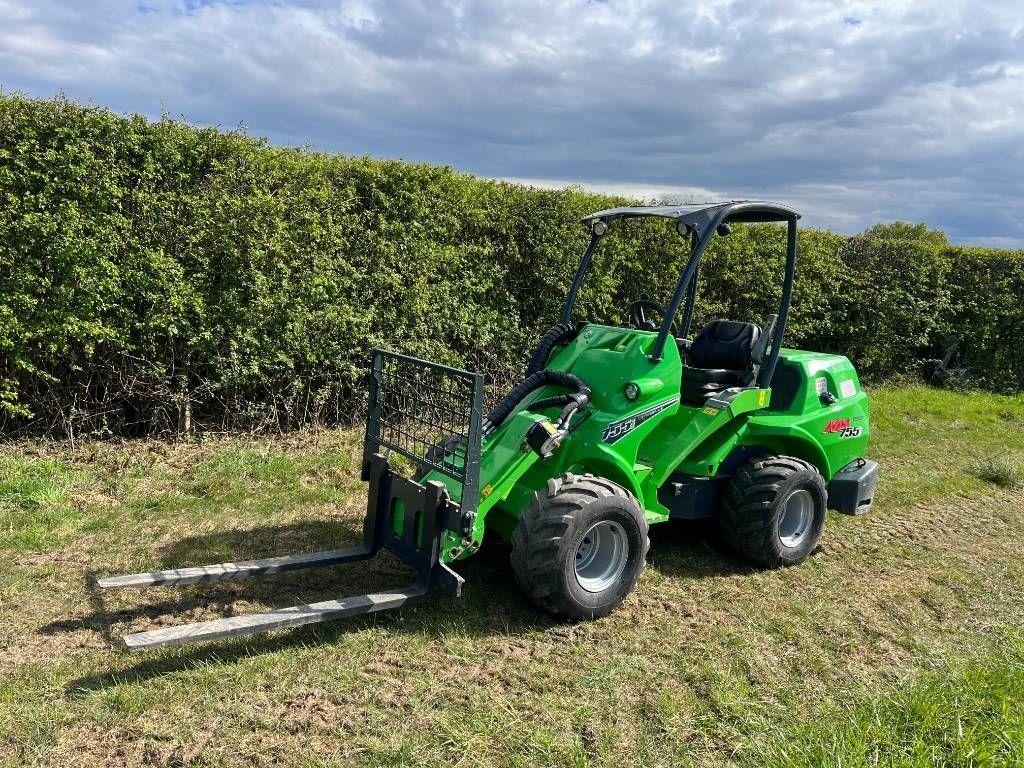 Avant 755 i Miniładowarka 41 369 €