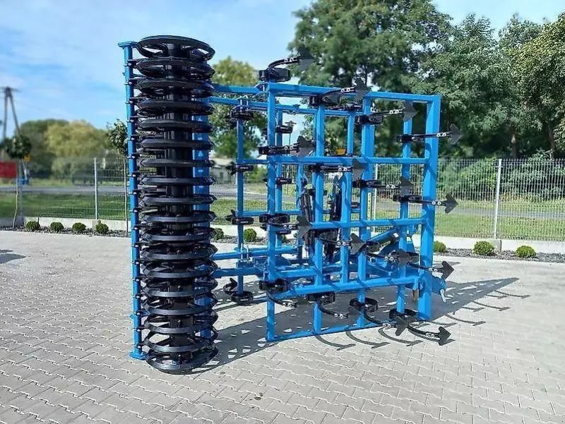 Agripol kobalt, großfederzinkenegge, leichtgrubber, 5 meter Grubber 9.500 €