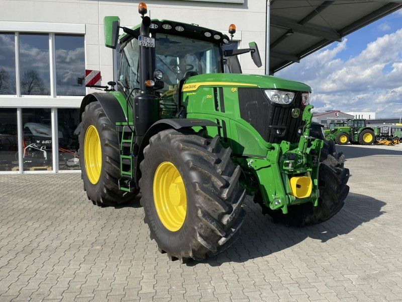 John Deere 6R 250 tractor €228,000