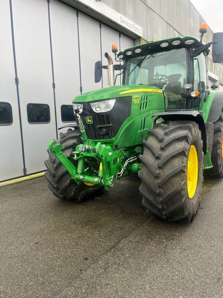 John Deere 6145 R Tractor 120.000 €