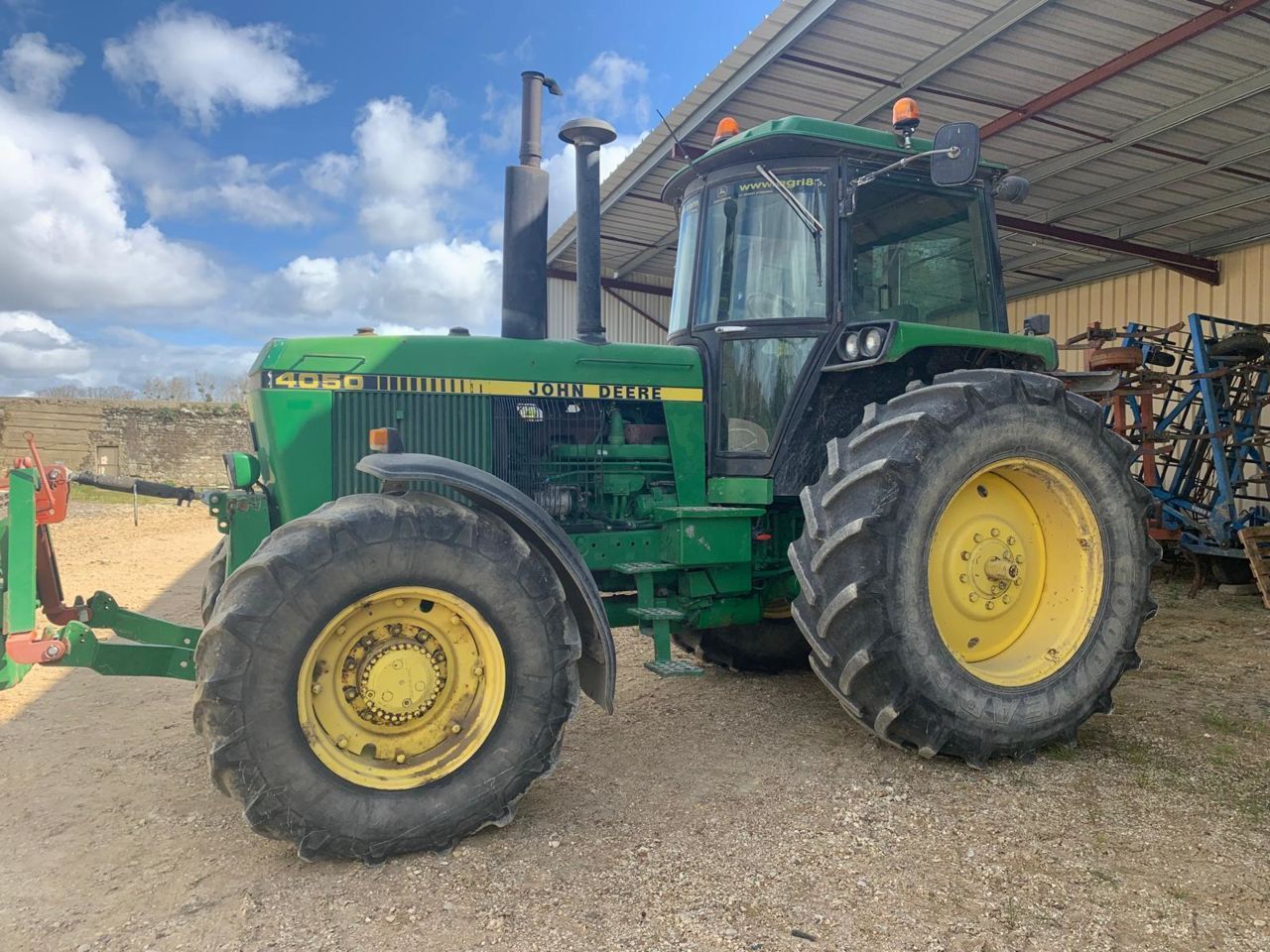 John Deere 4050 Traktor 18 000 €