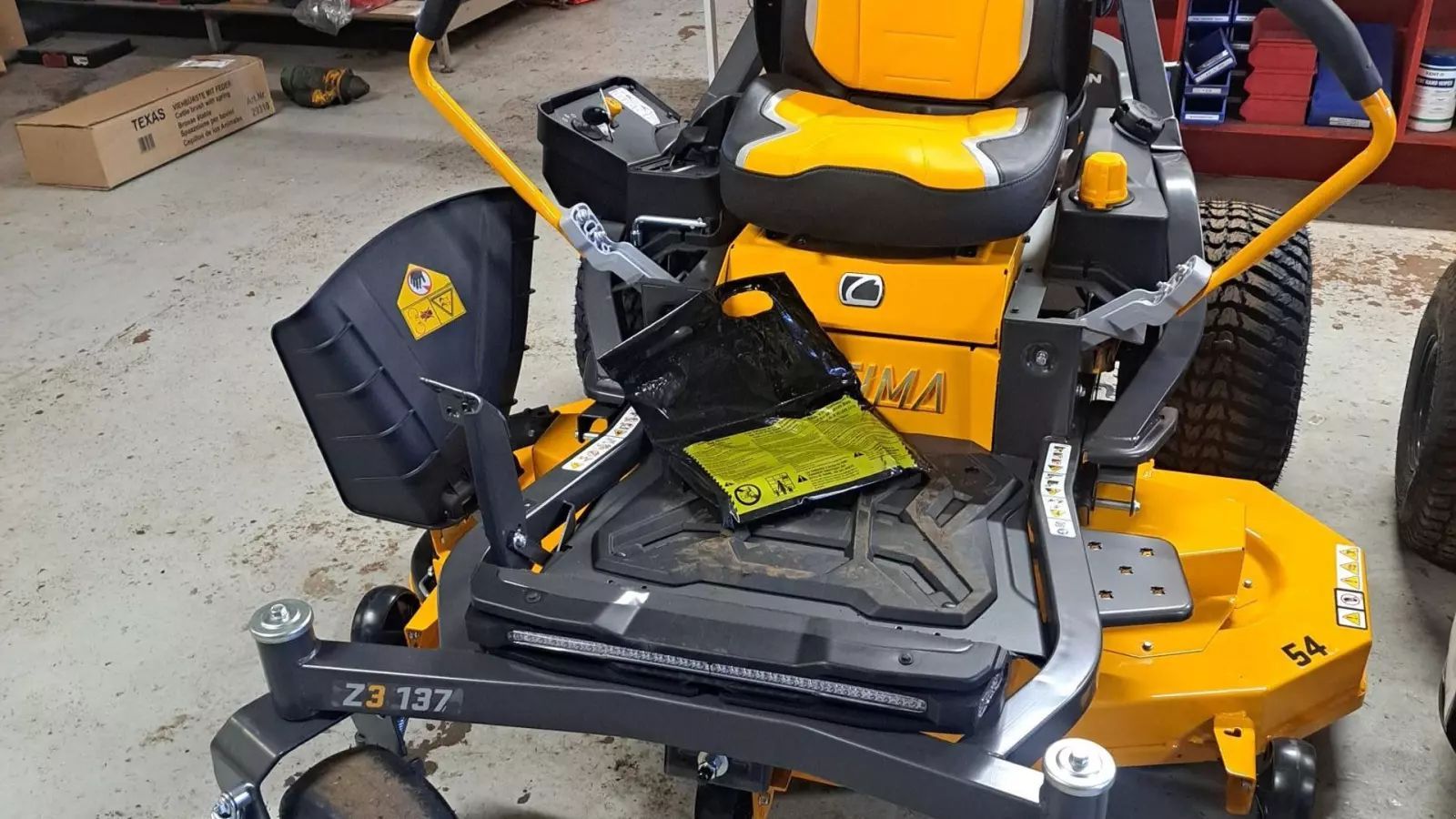 Cub Cadet z3 137 cm ny model zeroturn Plæneklipper 5.473 €
