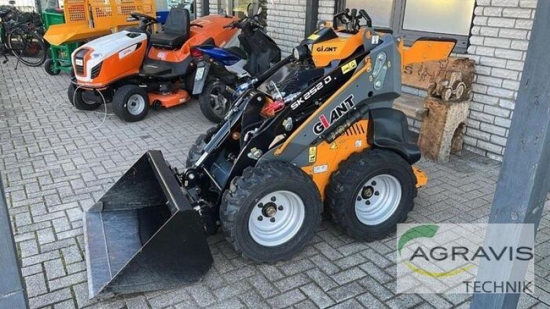 E-FARM: Giant sk 252 d - Wheel loader - id BV4CCNY - €21,090 - Year of construction: 2023 - Germany