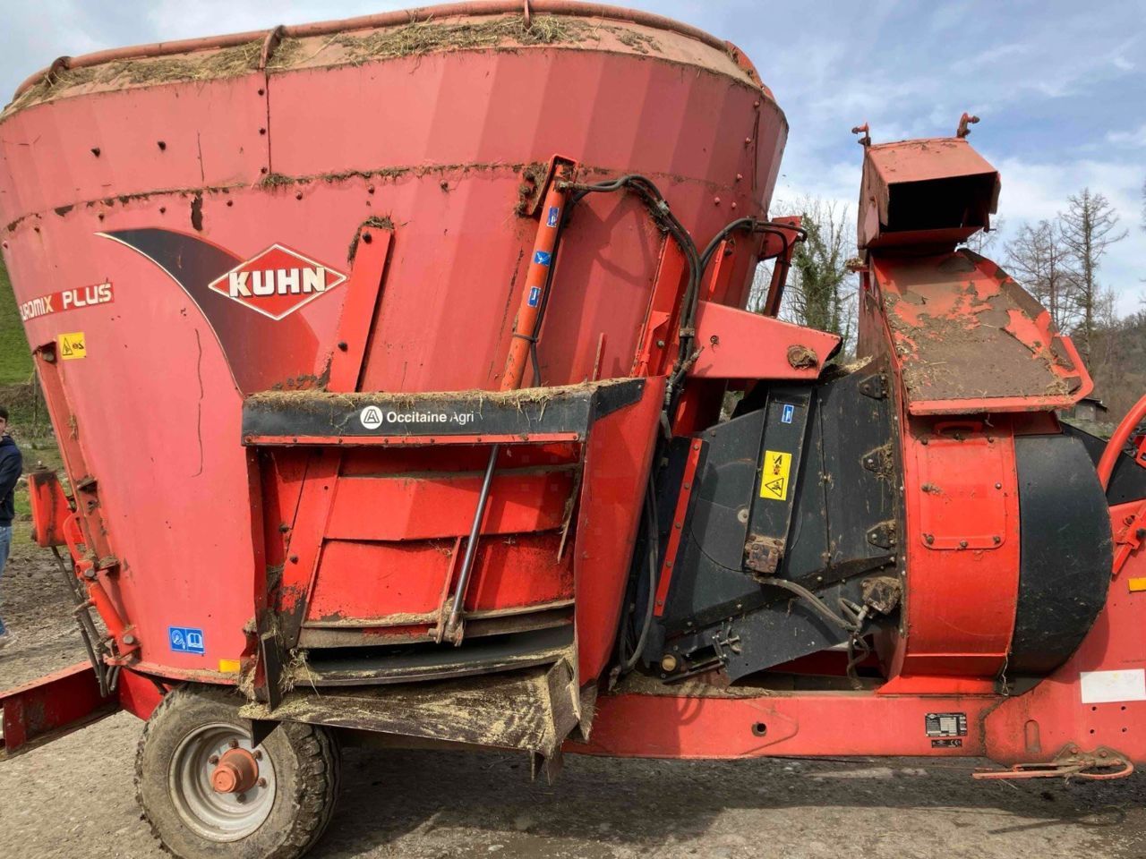 E-FARM: Kuhn euromix plus - Mixer feeder - id PTN7S9Z - €5,000 - Year of construction: 2008 - France