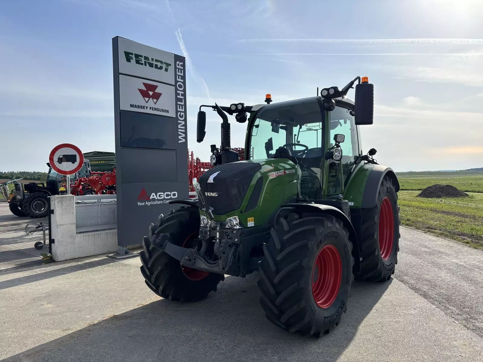 E-FARM: Fendt 314 Vario ProfiPlus - Tractor - id WV84IUG - Año: 2025 - Horas: 25,Potencia del motor: 142,Austria