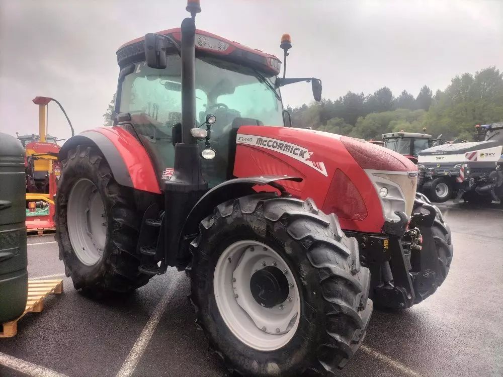 E-FARM: McCormick x7-440 efficient - Tracteur - id YAU8I85 - 69 800 € - Année: 2017 - Lecture du nombre d'heure: 1 800,Puissance du moteur (chevaux): 143,France