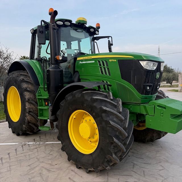 John Deere 6175 M Tractor €100,000