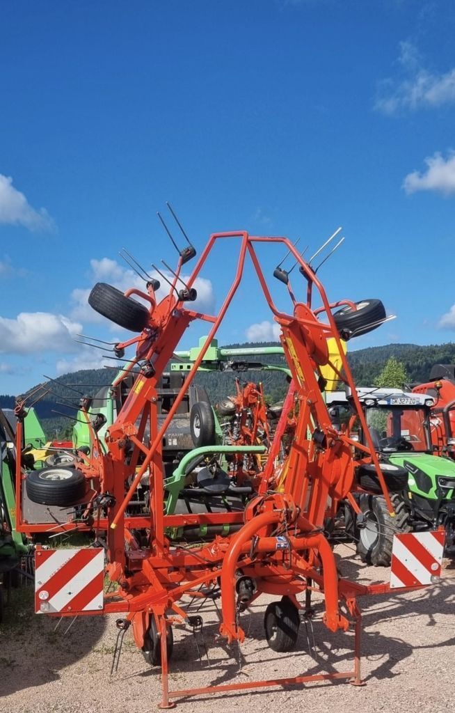 E-FARM: Kuhn GF 6502 - Kreiselheuer - id TUQDGRT - 7.500 € - Baujahr: 2015 - Frankreich