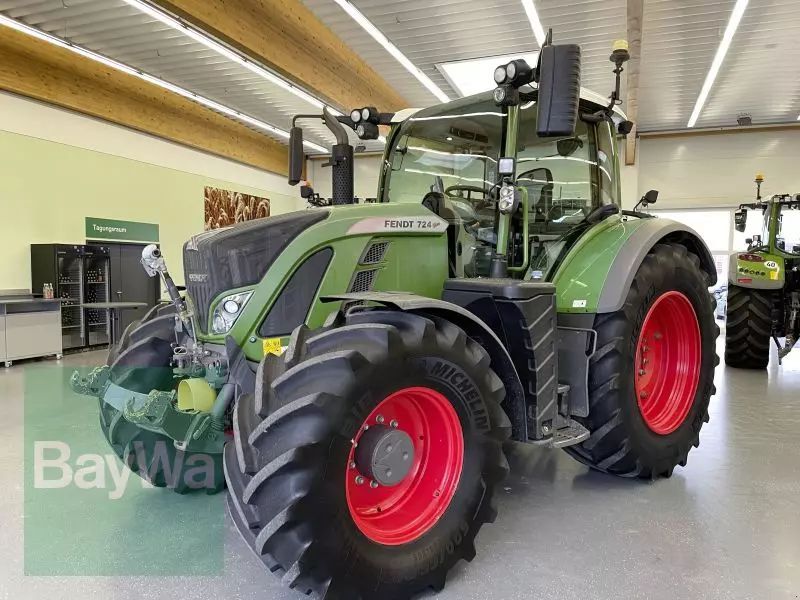 Fendt 724 Vario Profi Plus Tractor €99,916