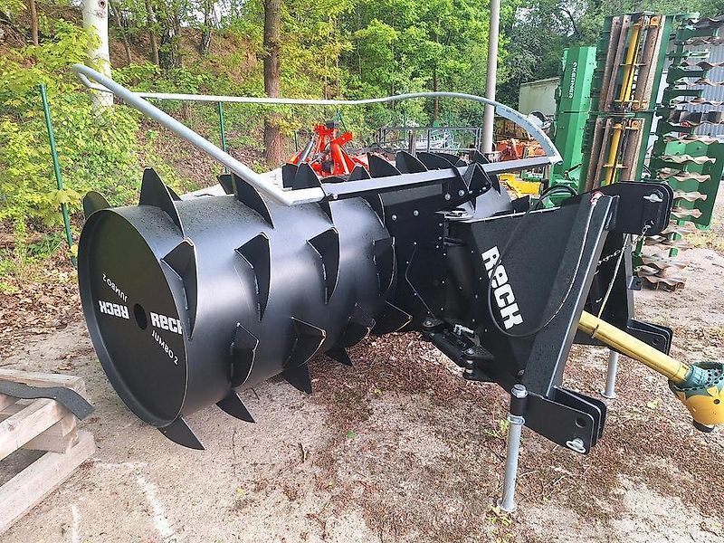 E-FARM: Reck jumbo 2 siloverteiler silageverteiler silowalze frontanbau - Mixer feeder - id U4YJXVB - €15,351 - Germany