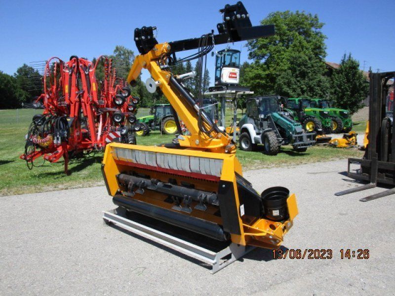 mu-h/s 180 - Municipal equipment - id M5NJ14U - €8,824 - Year of