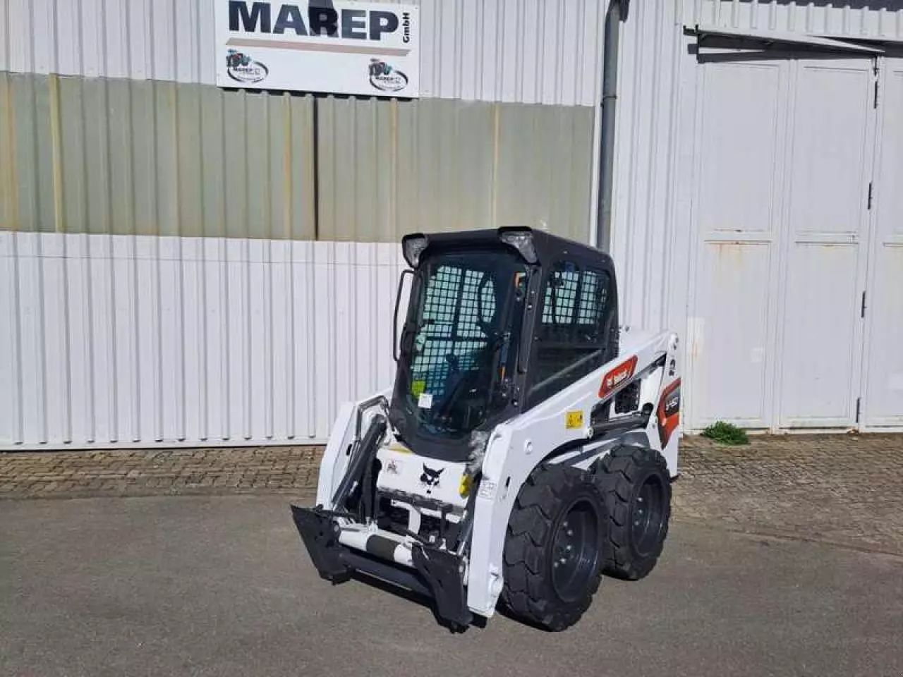 Bobcat S450 Wheel loader €34,000