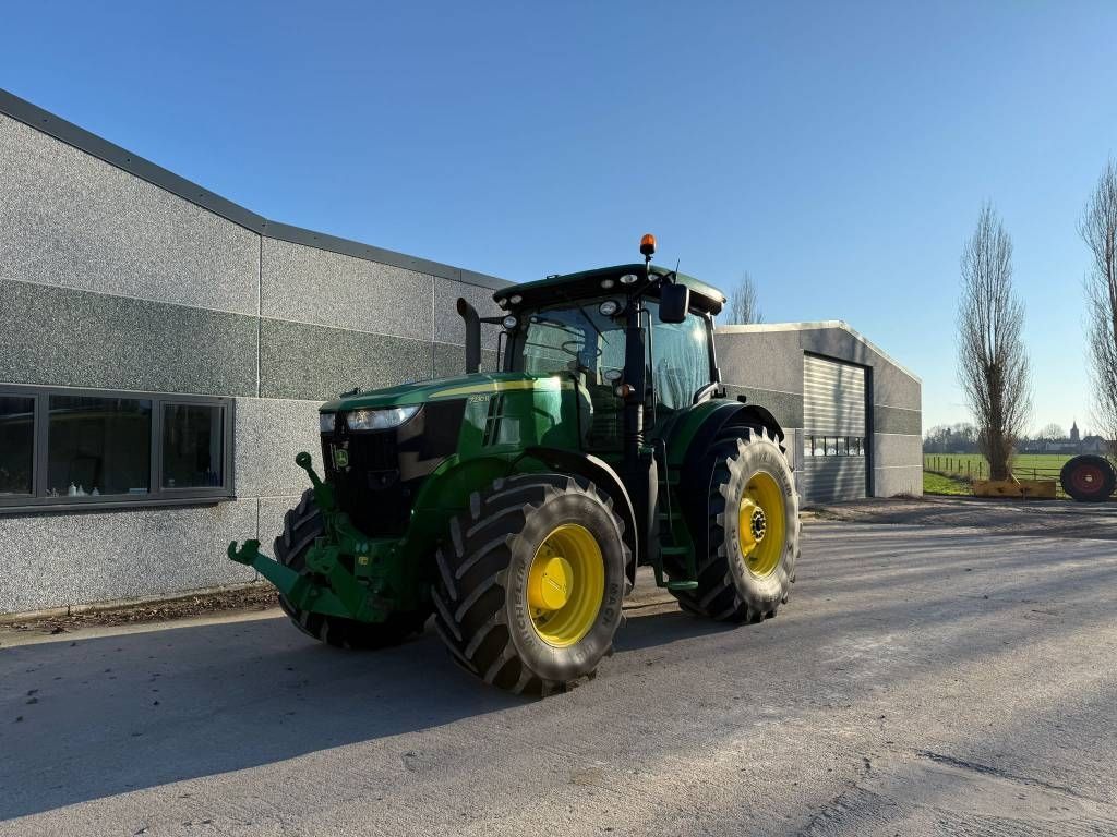 John Deere 7230 R Τρακτέρ 43.500 €