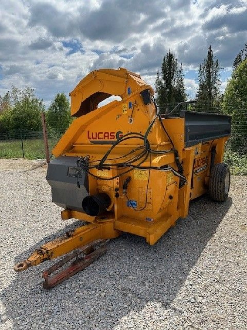 Lucas castor + 53 g feeder_other 10 000 €