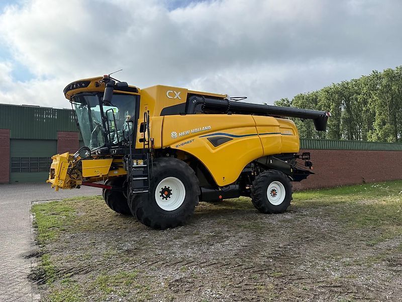 E-FARM: New Holland cx8.80 - Moissoneuse-batteuse - id HAG9UZU - Année: 2024 - Lecture du nombre d'heure: 40,Allemagne