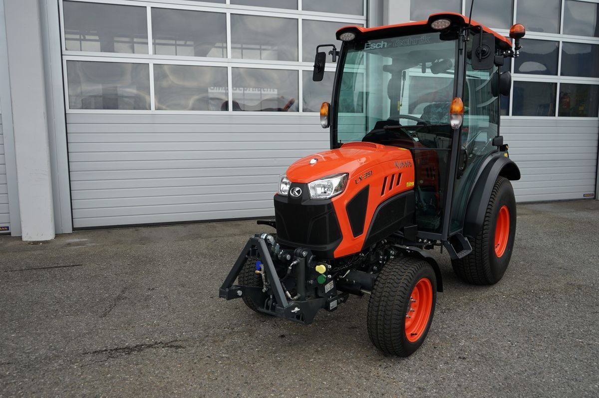 E-FARM: Kubota lx 351 hdua - Traktor - id XNYMNLD - 43.334 € - Baujahr: 2022 - Abgelesene Motorstunden: 3,Motorleistung (PS): 35,Österreich