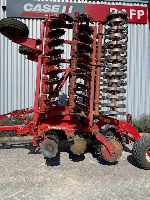 E-FARM: HORSCH joker 8rt - Grubber - id S5UXCZE - 44.500 € - Baujahr: 2016 - Frankreich