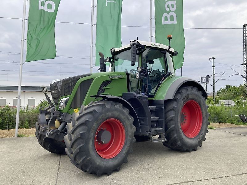 E-FARM: Fendt 828 Vario ProfiPlus - Tracteur - id I9NJKM3 - 110 000 € - Année: 2017 - Lecture du nombre d'heure: 7 220,Puissance du moteur (chevaux): 285,Allemagne