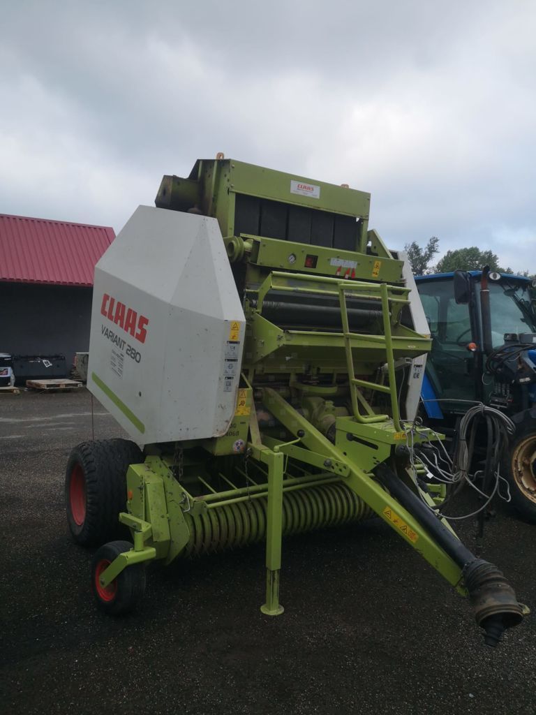 E-FARM: Claas Variant 280 - Ballenpresse - id HLMEI5C - 8.500 € - Baujahr: 2005 - Frankreich