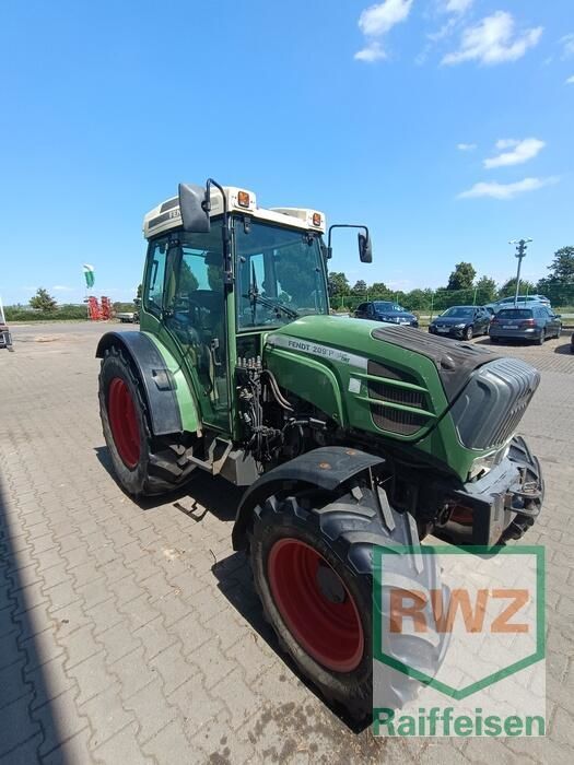E-FARM: Fendt 209 Vario P - Tracteur - id FZCY88A - 40 336 € - Année: 2013 - Lecture du nombre d'heure: 8 180,Puissance du moteur (chevaux): 67,Allemagne