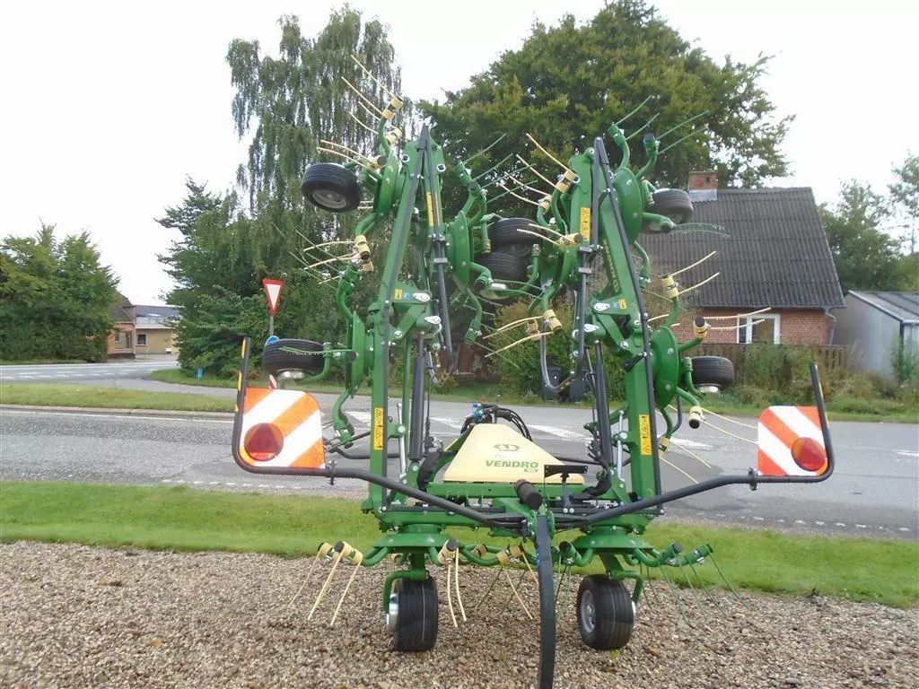E-FARM: Krone Vendro 900 - Rake - id YRENXVA - €18,498 - Year of construction: 2025 - Denmark