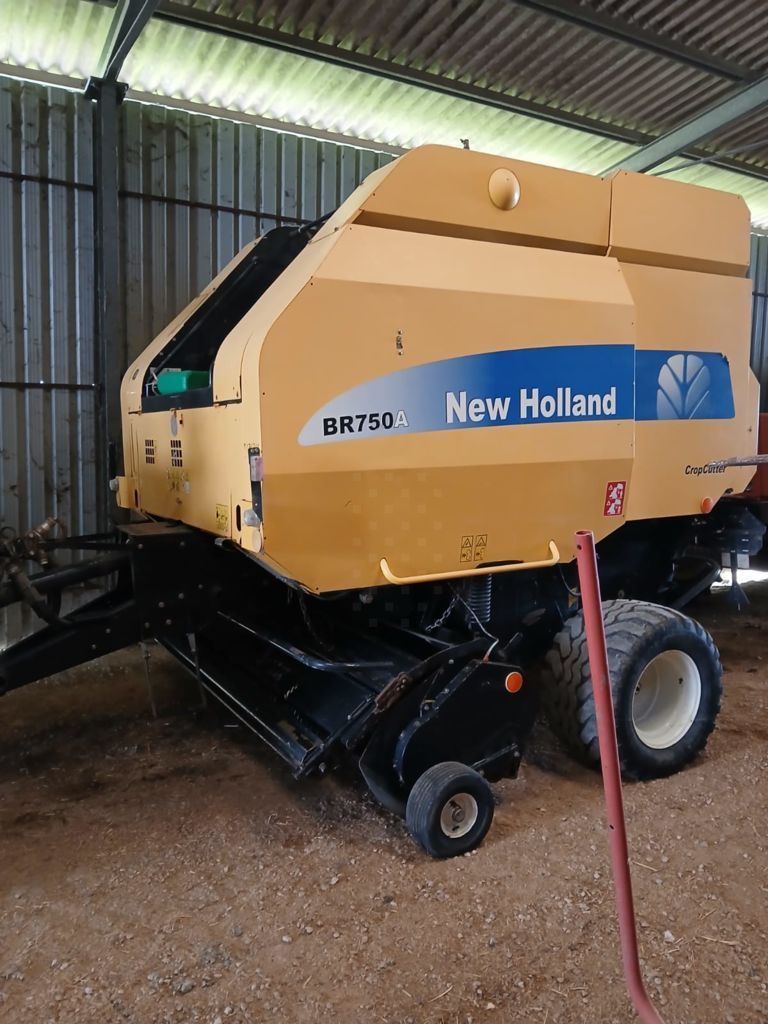 New Holland BR750 Baler €8,000