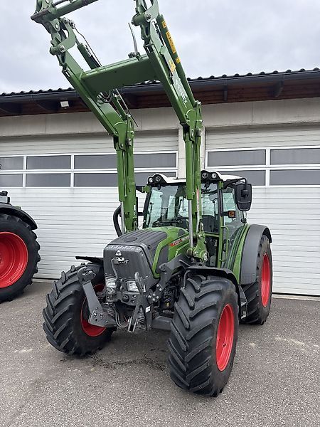 Fendt 211 Vario Трактор 86 250 €