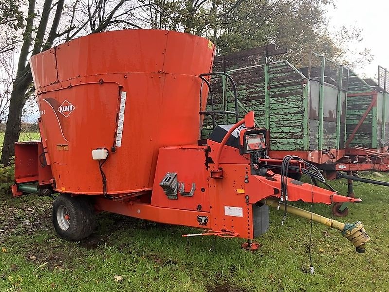 Kuhn euromix i serie 1380 feedingwagon €6,250