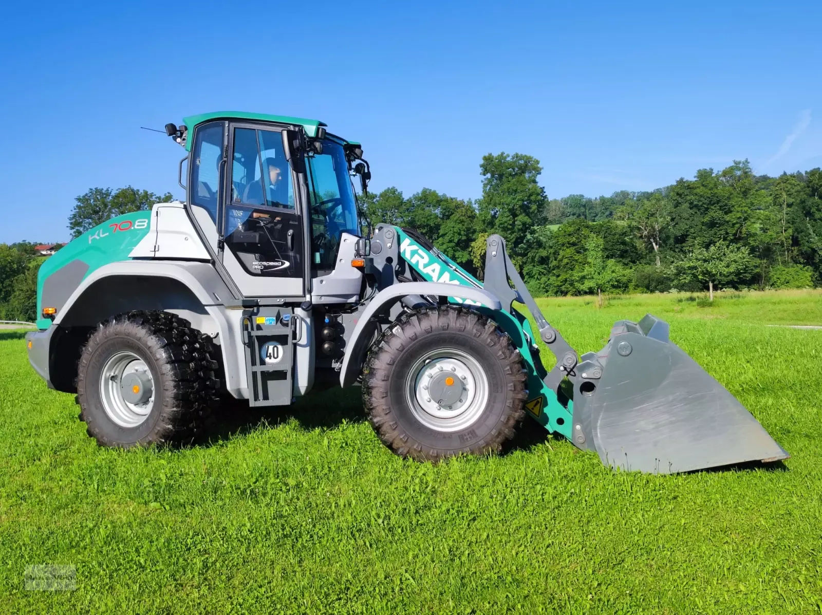 E-FARM: KRAMER KL70.8 - Radlader - id DSVBESJ - 111.800 € - Baujahr: 2022 - Abgelesene Motorstunden: 53,Motorleistung (PS): 156,Deutschland