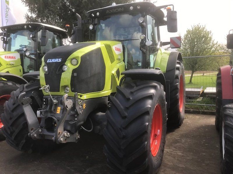 Claas Axion 810 CMATIC Traktor 97.950 €