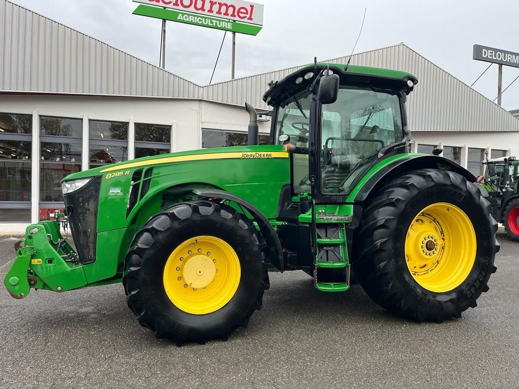 E-FARM: John Deere 8285 R - Tracteur - id 5RYPKQP - 85 000 € - Année: 2013 - Lecture du nombre d'heure: 6 680,Puissance du moteur (chevaux): 285,France