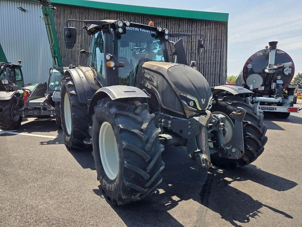 Valtra N 135 Tractor €69,000