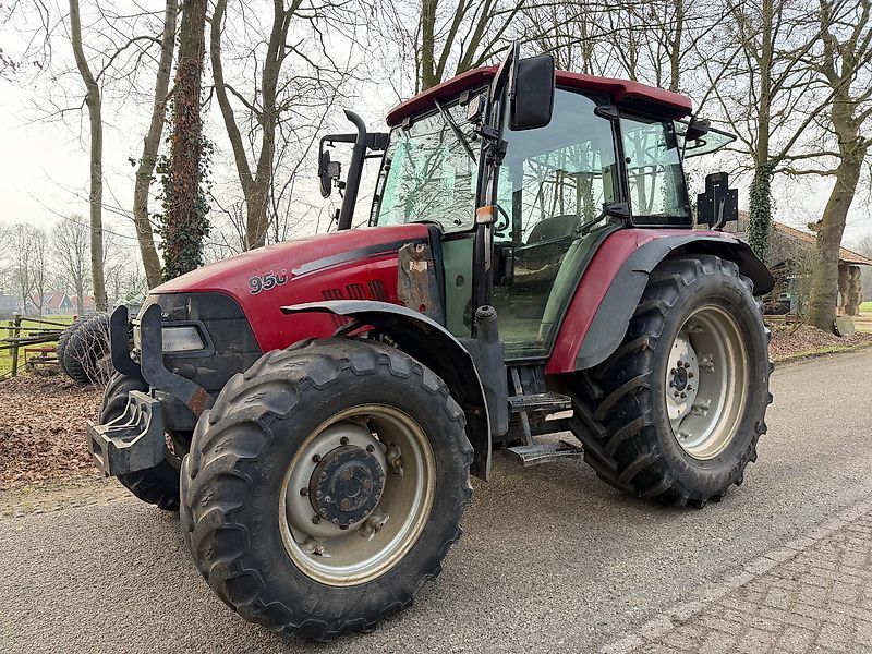 Case IH JXU 95 Traktor