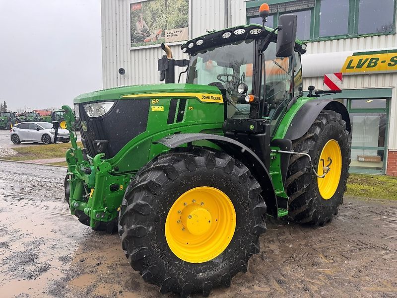 John Deere 6R 215 Tractor €136,900