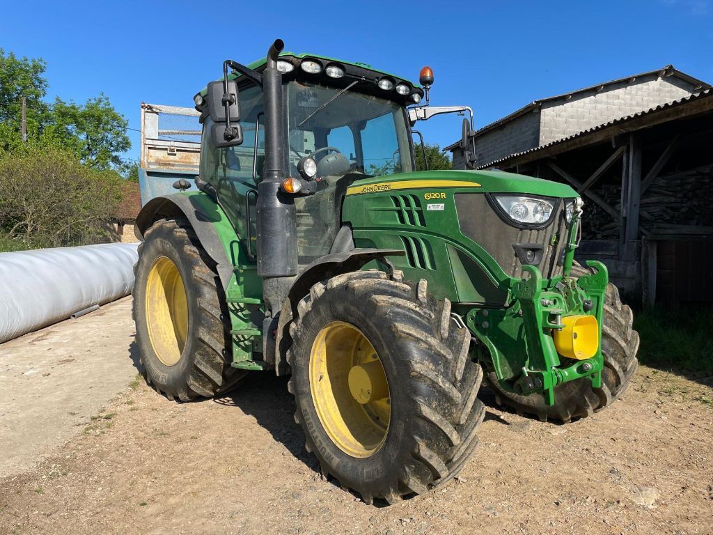 E-FARM: John Deere 6120 R - Tractor - id CDW8BMW - 85.000 € - Año: 2019 - Horas: 2600,Potencia del motor: 120,Francia