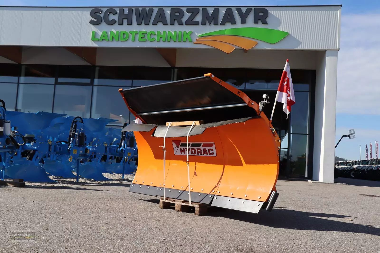 E-FARM: HYDRAC u-iii-300-c - Municipal equipment - id FWFDULD - €16,544 - Year of construction: 2021 - Austria