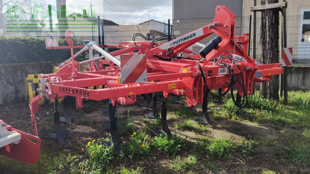 Pöttinger Synkro 4030 K nova Cultivator